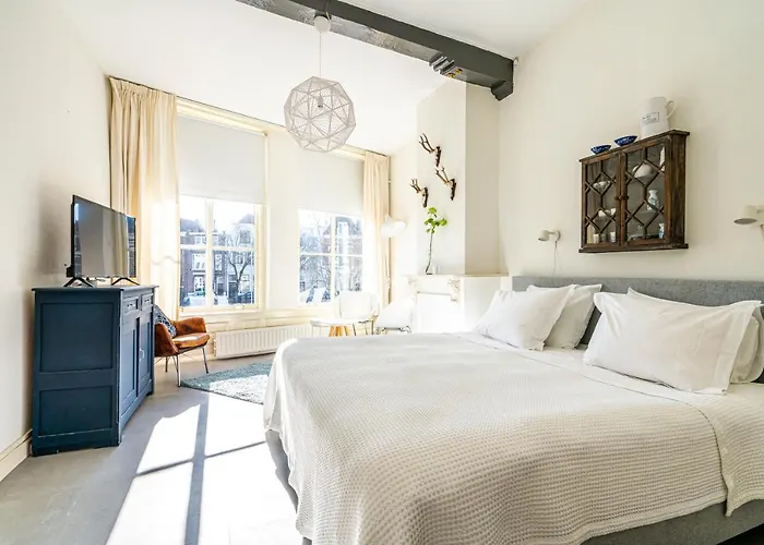 Nr 19 Bed And Bubbels